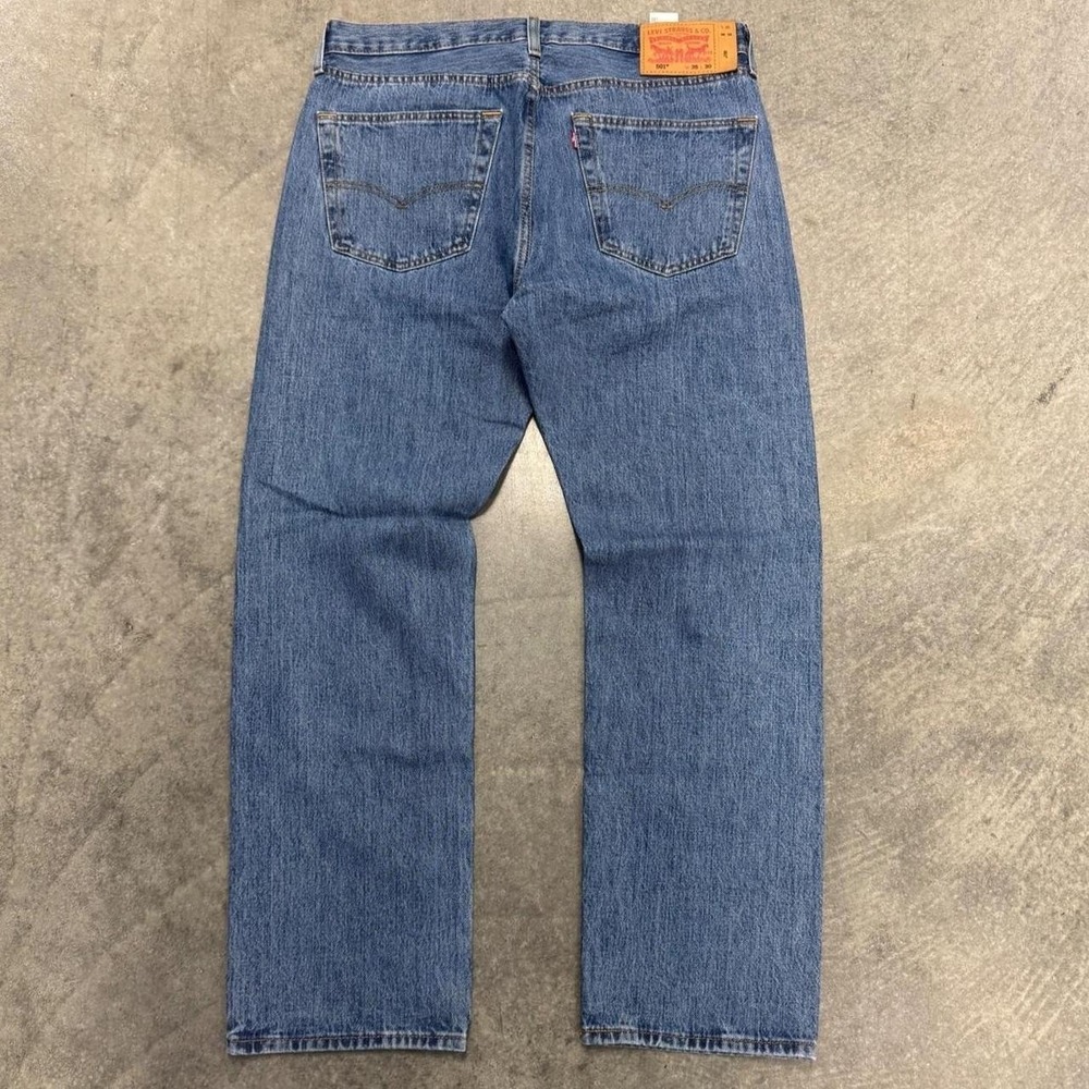 Levi's 501 Men's Jeans Lightwash Straight Leg Western Minimalist Essential 34x30